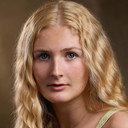 Robyn Dilnot als Pip