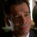 Christopher Pate als Richard Gray