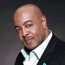 Peabo Bryson als Self