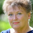 Sarah Badel als Joanna Snow