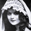Betty Gray als Ann Thompson Pershing