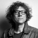 Pierre Mikaïloff als Self - Journalist