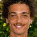 Bryan Trésor als Oscar Johnson