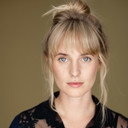 Scarlett Koehne als Uni Girl