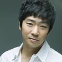 Song Yong-jin als Singer