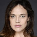 Catarina Wallenstein als Léa