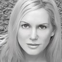 Anouk Ogueta als Mimi Weinstein