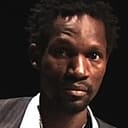 Pedro Kouyaté als Réfugié musicien