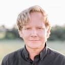 Jonathan Torrens als Self