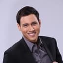 Bodie Cruz als Deo