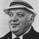 Sully Boyar als Mulvaney