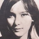 Maya Dragomanska als Krasimira, the young nurse