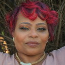 Tonia Wilson als Mrs. Dobson