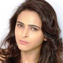 Madhurima Tuli als Avni Saanjh Prasad