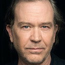 Timothy Hutton als Conrad Jarrett