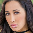 Amia Miley als Pool Girl #2
