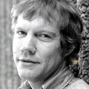 David Hemblen als Intelligence Officer #1