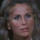 Ellen Weston als Barbara, Secretary to Dr. Kier