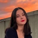 Emma Copenhaver als Abi