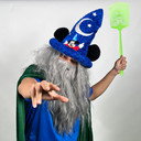 Andrew Arias als Mo
