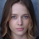 Lily Dodsworth-Evans als Teenage Zoe Swift