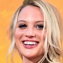 Kirby Bliss Blanton als Kitty Carlisle