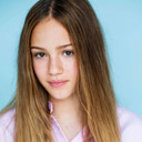 Skywalker Hughes als Ashley Schmitt