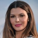 Ali Landry Monteverde als Celia