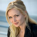 Alison Lees-Taylor als Sondra