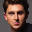 Mitchel Musso als Santa Paws (voice)