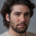 Adrián Salzedo als Sergi