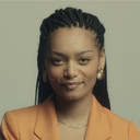 Philypa Phoenix als Karine - TV