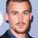 Josh Salatin als Logan