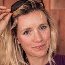Hannah Barnes als Self / Professional Mountainbiker