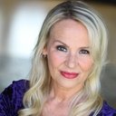 Wendee Lee als Svetlana Belikova (voice)