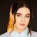 Autumn Noel als Alice