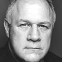 Mark McKerracher als Groupie