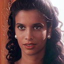 Keren Tishman als Maya Robenowitz