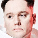 Logan Sama als Self