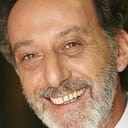 Alfredo Pea als Dr. Paul Benoit