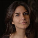 Negin Kamali als Jasmine Nejad