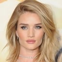 Rosie Huntington-Whiteley als The Splendid Angharad