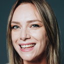 Yeliz Akkaya als Melek Ataman