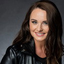 Erica Rowell Green als Tonya (Segment: Of Cats and Men)