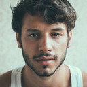 Avi Mazliah als Uriel / "Mastuli"