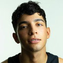 Adam Ali als George