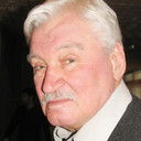 Игорь Масленников als Projectionist