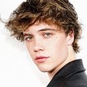 Conor Sherry als Terry
