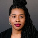 Meghan Swaby als Ms. Bunty