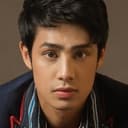 Donny Pangilinan als Liam Roja